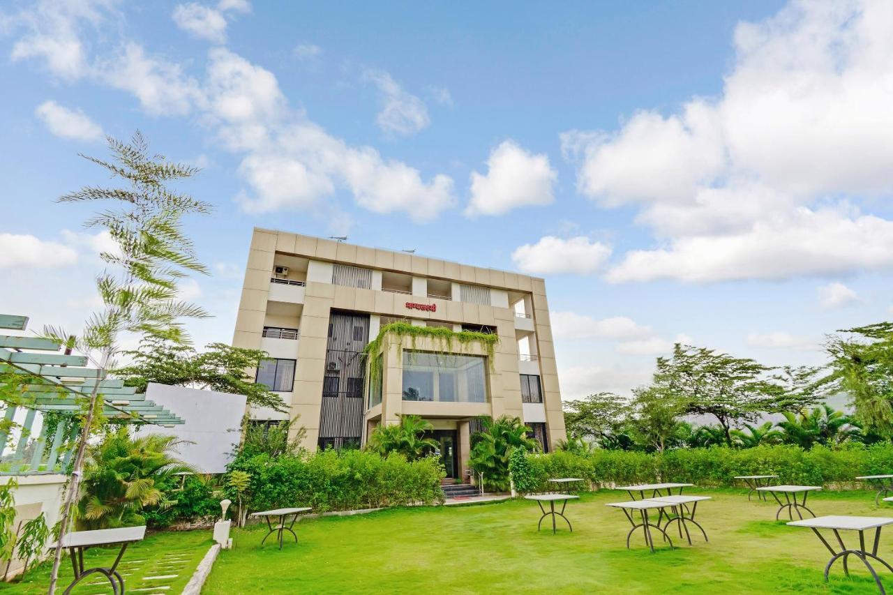 Oyo 48352 Hotel Bhagyalaxmi Kāla Dış mekan fotoğraf