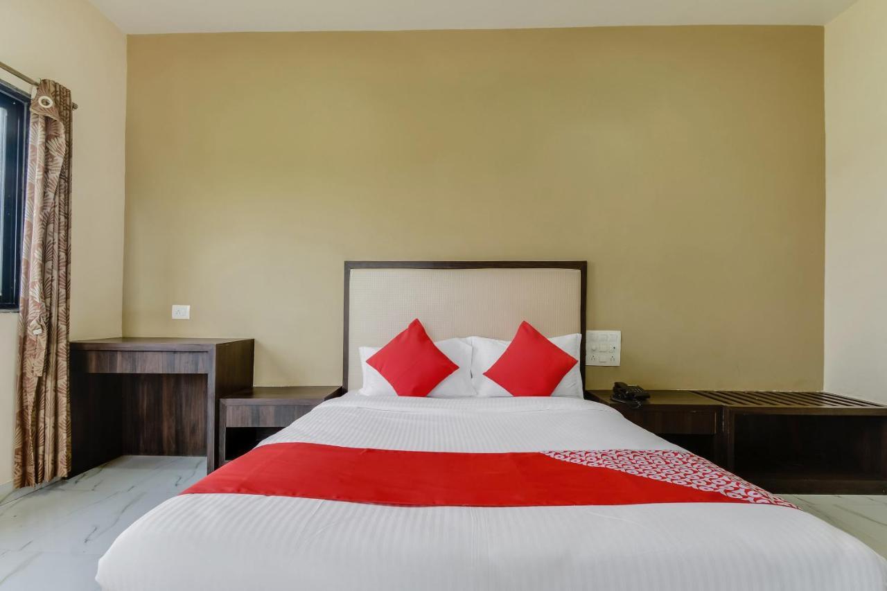 Oyo 48352 Hotel Bhagyalaxmi Kāla Dış mekan fotoğraf